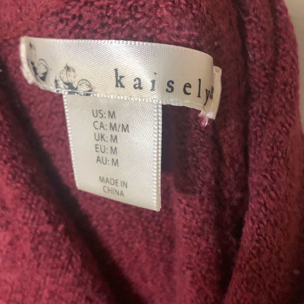 3for$20 sweater medium  - Picture 4 of 4